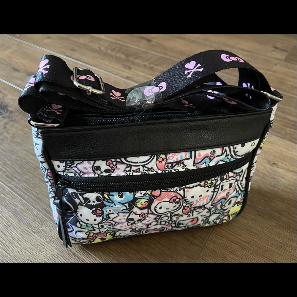 HELLO KITTY & TokiDoki-Imported (NWT) Crossbody Handbag - Picture 13 of 16